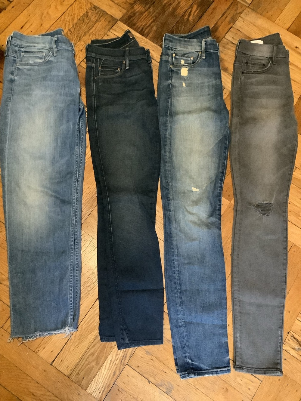 MOTHER Jeans size 25. See details